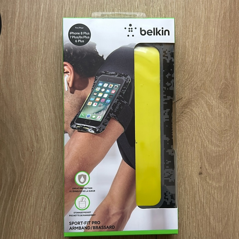 Brand new Belkin Sport band pro